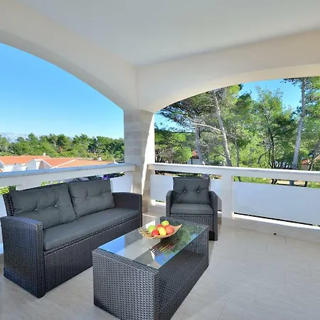 Mam Apartment Vir Exterior photo