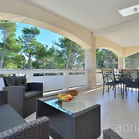 Mam Apartment Vir Exterior photo